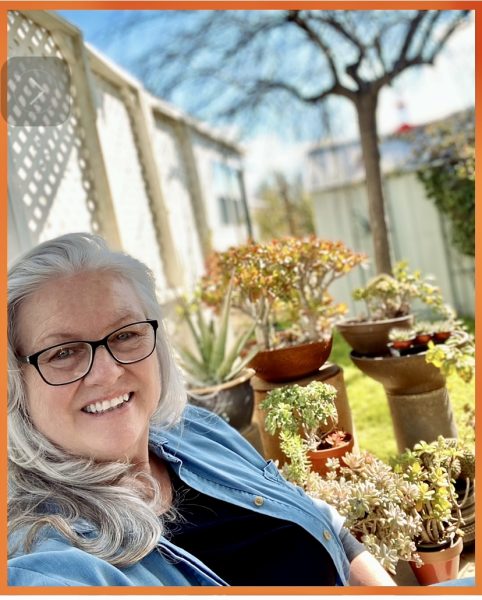 Resa, 69 years old, Woman, Yucaipa, California, USA